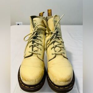 Womens Dr. Martens Pascal Leather Lace Up Boots Used Good Womens Size 8